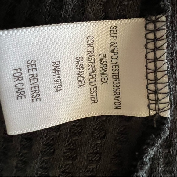 Unity World Wear Dark Gray Waffle Knit Lace Inset Long Sleeve Tunic Top - Picture 4 of 5